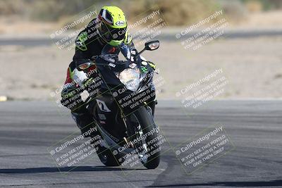 media/Oct-30-2025-Racers Edge (Thu) [[dabbdaf680]]/3-B Group/Session 2 Turn 2/